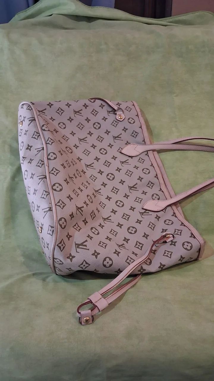 Bolsa Couro Louis Vitton. Beje