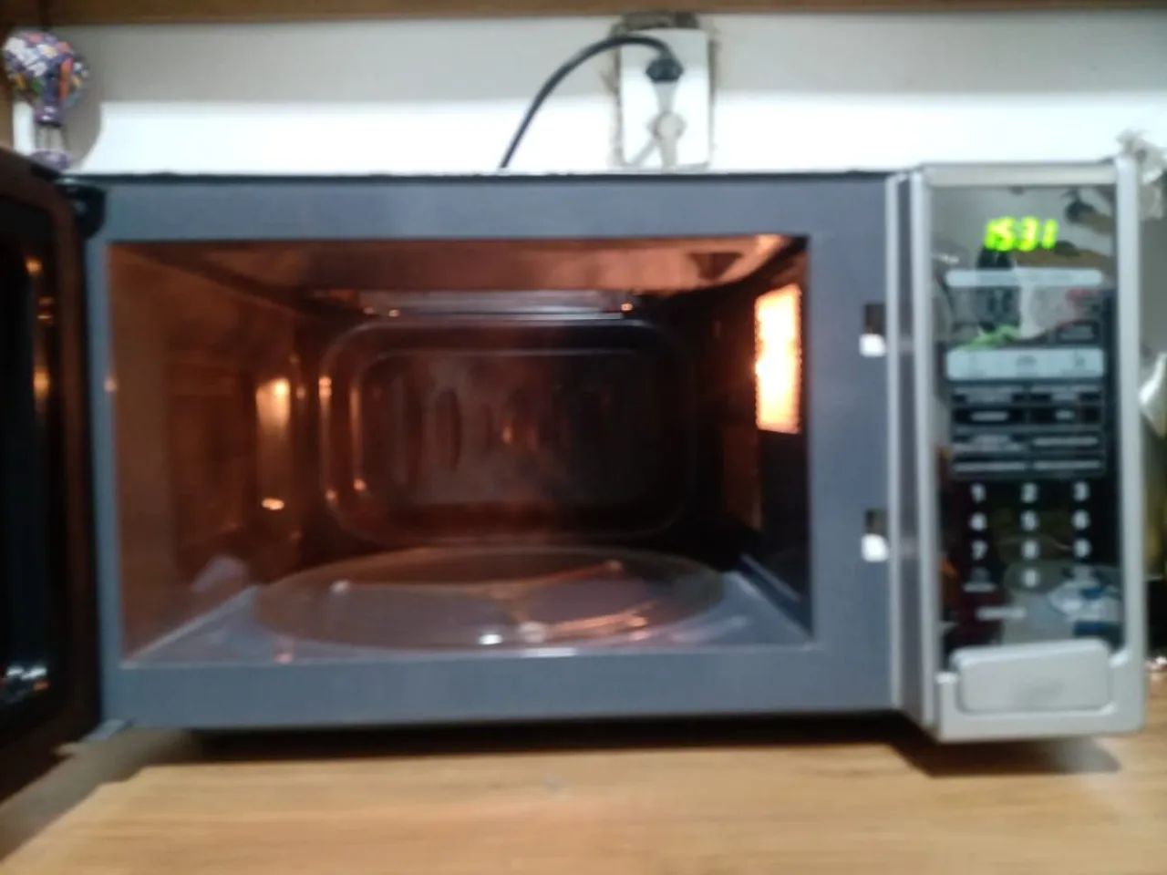 Microondas LG espelhado com grill 25 litros  - Foto 4