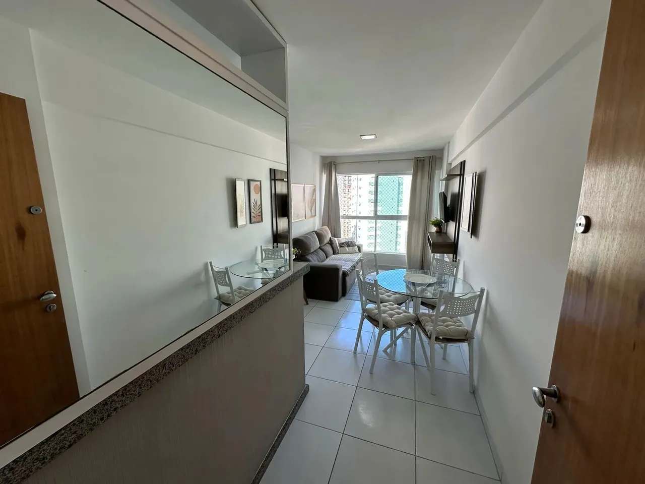 Apartamento Mobiliado, 2 quartos sendo 1 suíte, próximo do Parque da Jaqueira