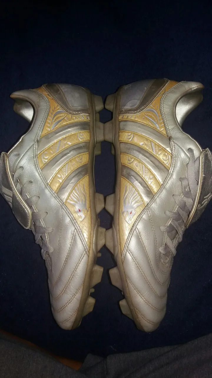 Chuteiras Adidas Edição Especial