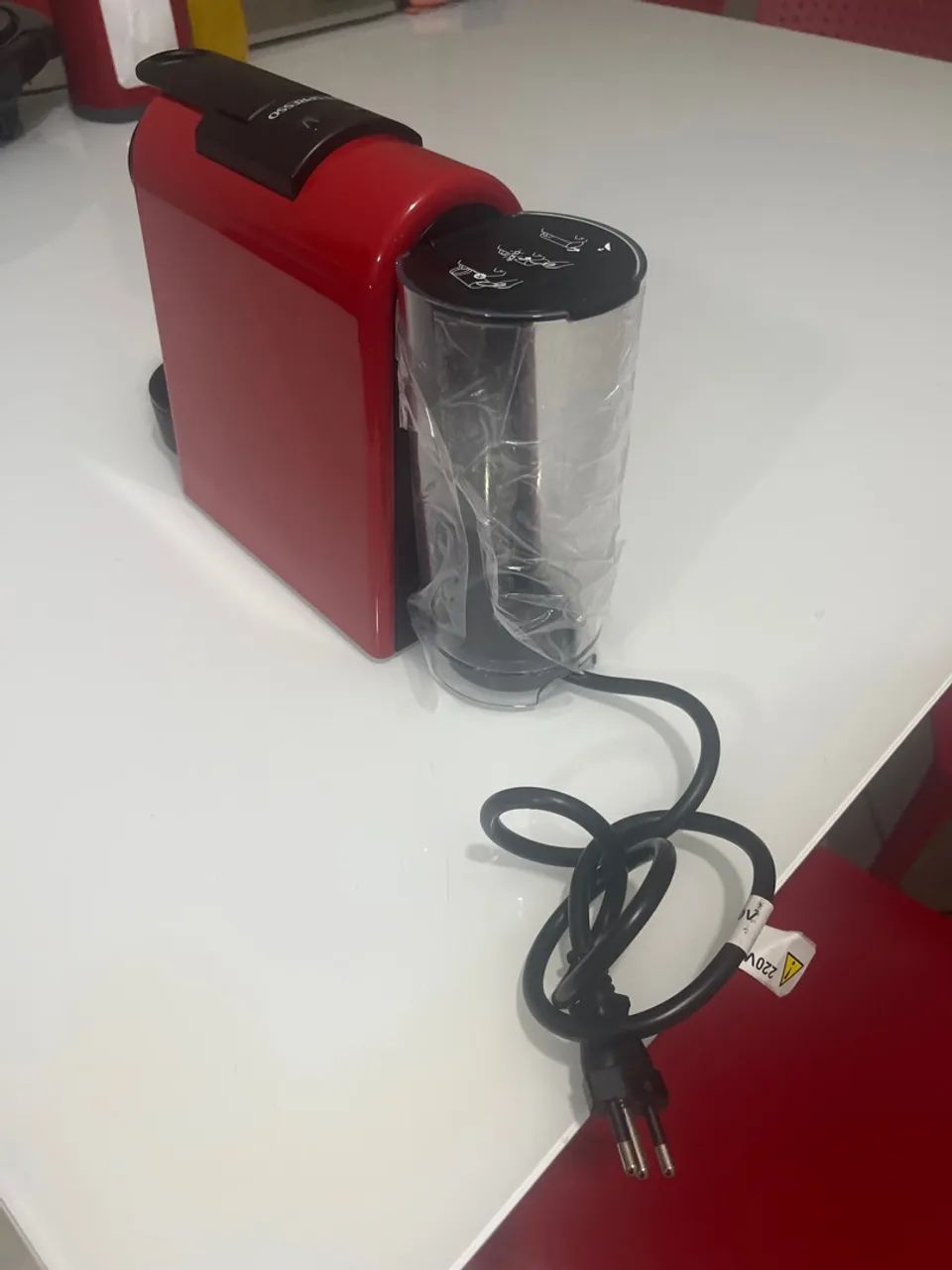 Cafeteira Nespresso Essenza 220v - Foto 5