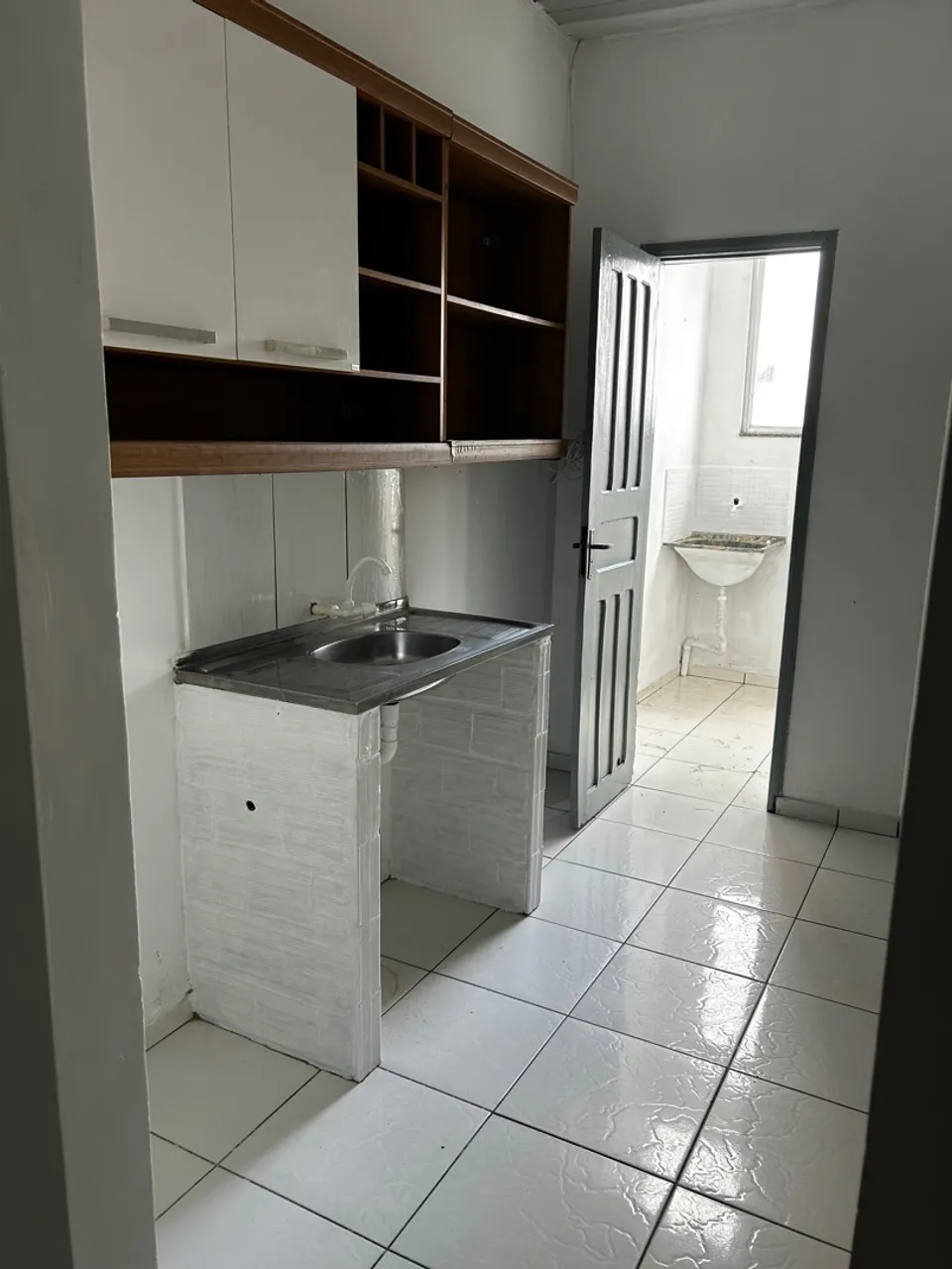 kit net na cidade nova( ótima localização)