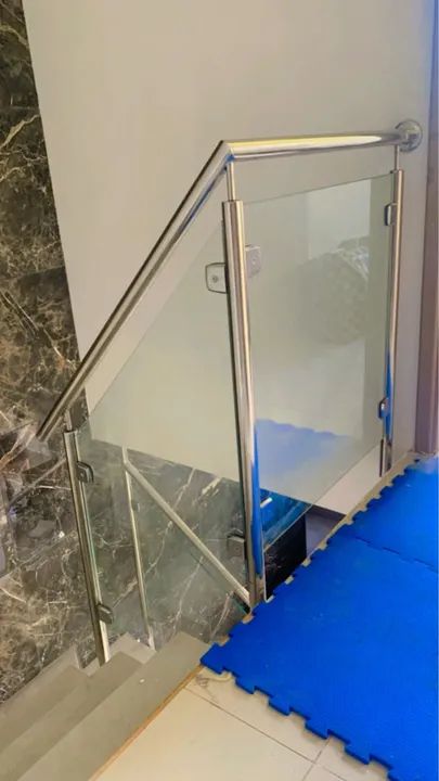 Corrimão em aço inox escovado e polido - Foto 4