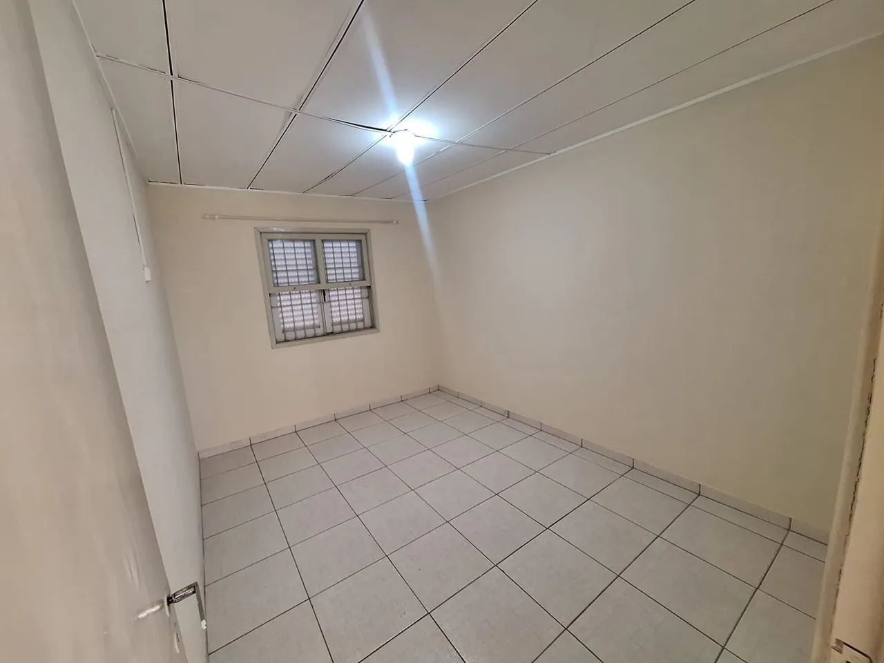 Imóvel para aluguel possui 250 metros quadrados com 4 quartos - Foto 5