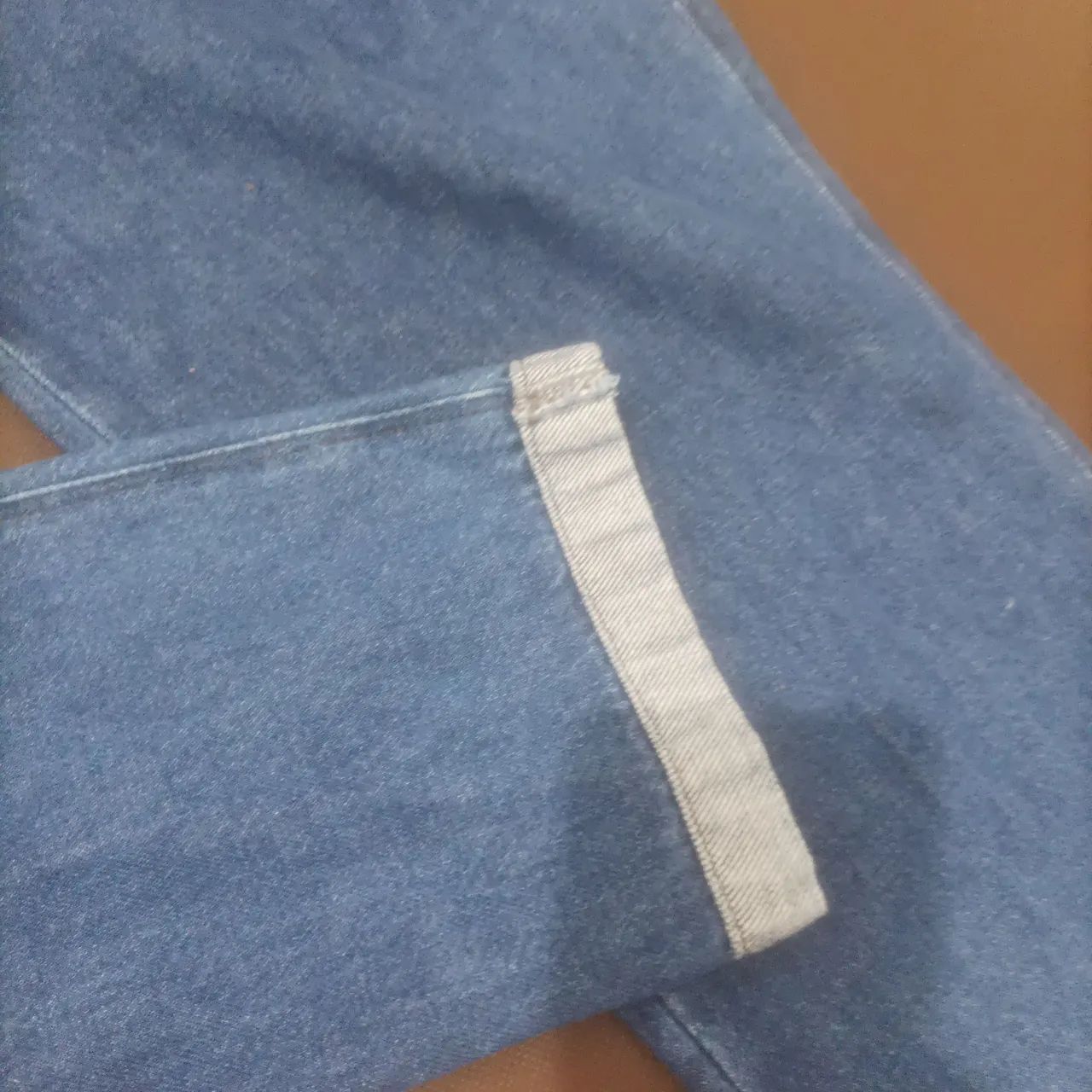 Calça Jeans Azul com Detalhes - Foto 4