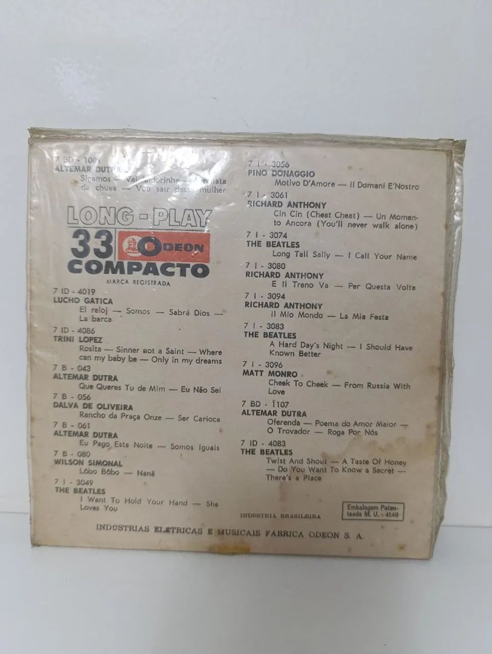  Beatles - Disco de vinil compacto You Like Me Too Much / Dizzy Miss Lizzy - Foto 2
