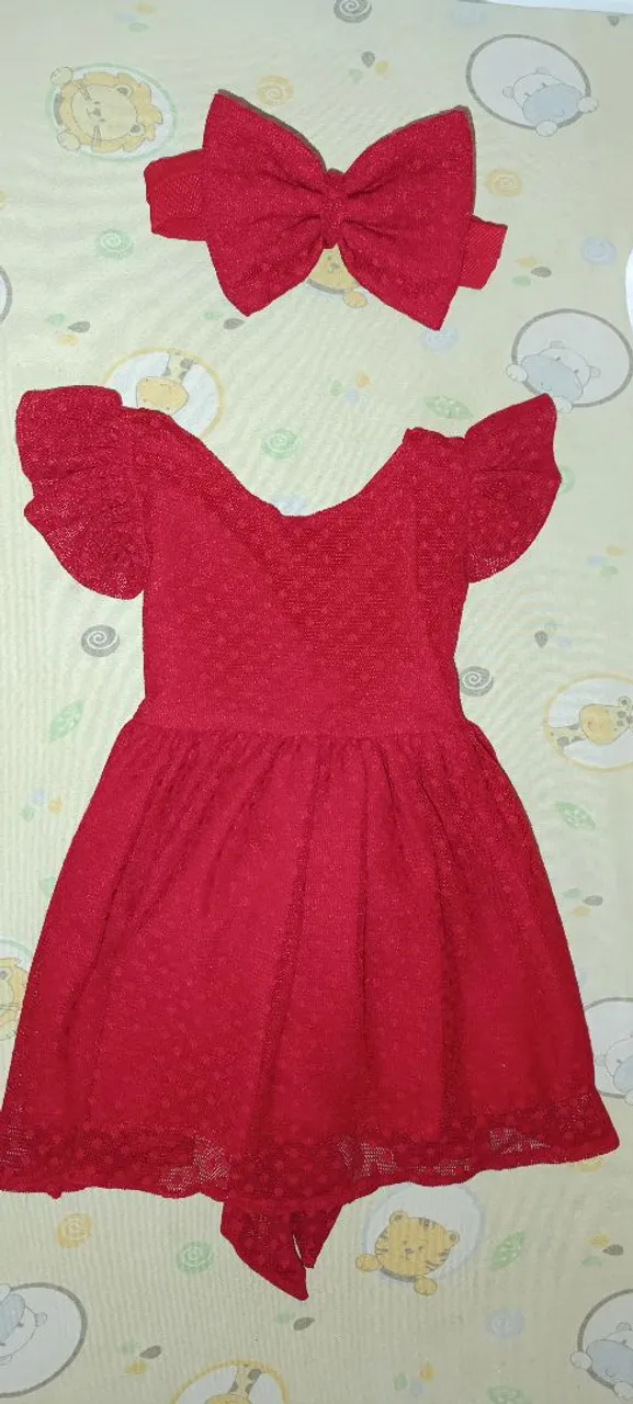 Vestido de renda vermelho para bebê menina