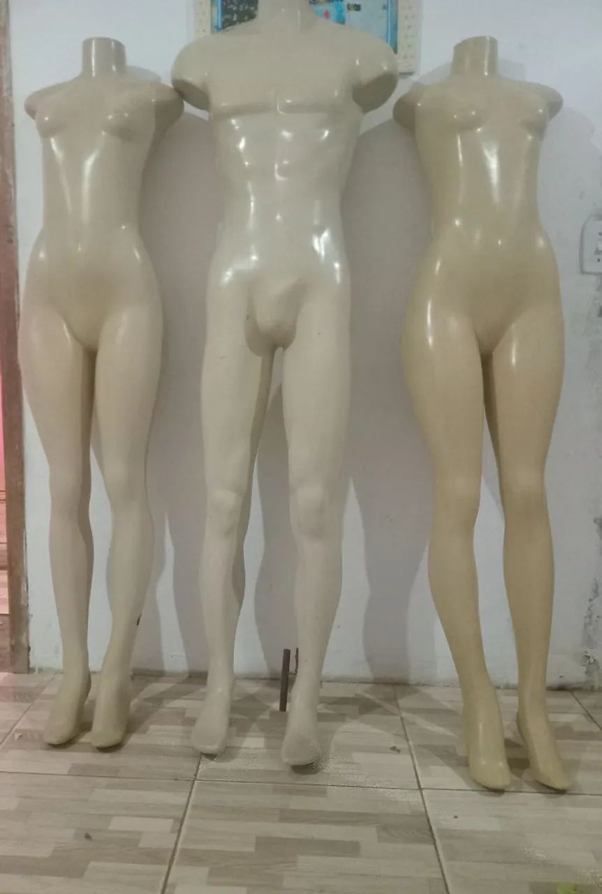 manequim 9 arara inclinada  