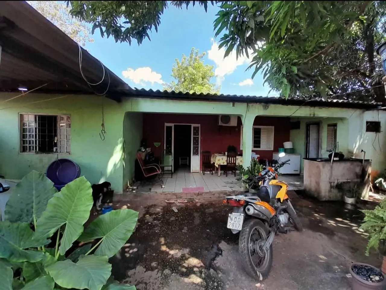 Vende- se casa