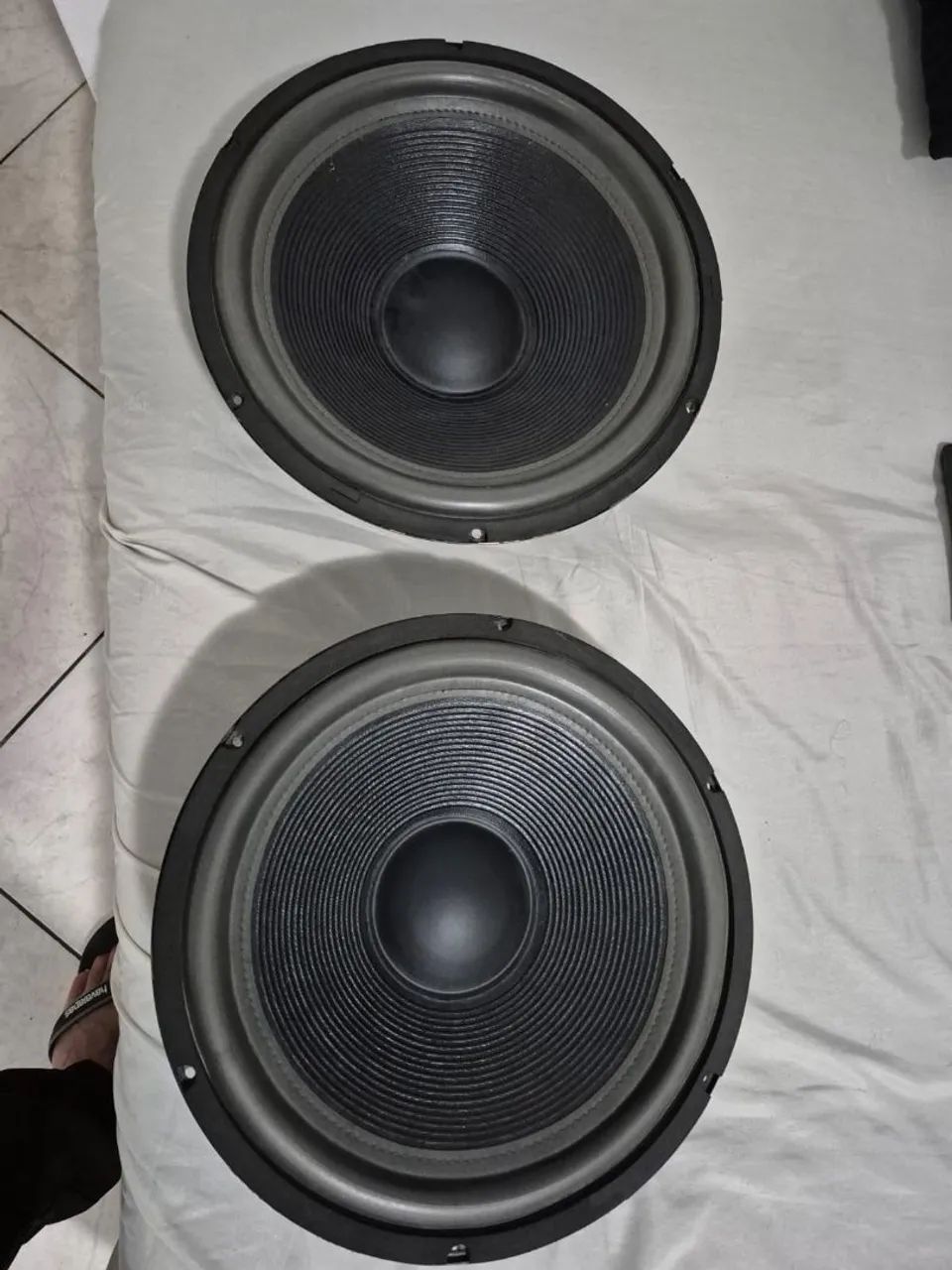  Vende-se par de alto falante de 15pl 250w. - Foto 2