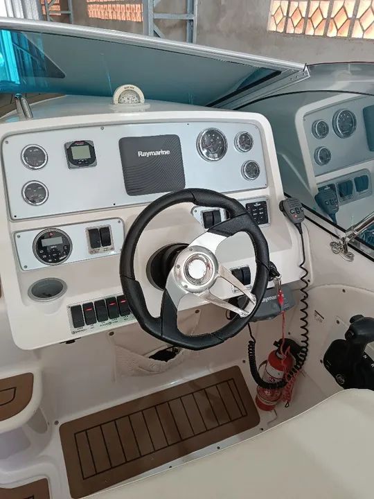 Phantom 303 ano 2015 com Mercruiser 6.2 320 Hp - não Focker Triton FS  - Foto 5