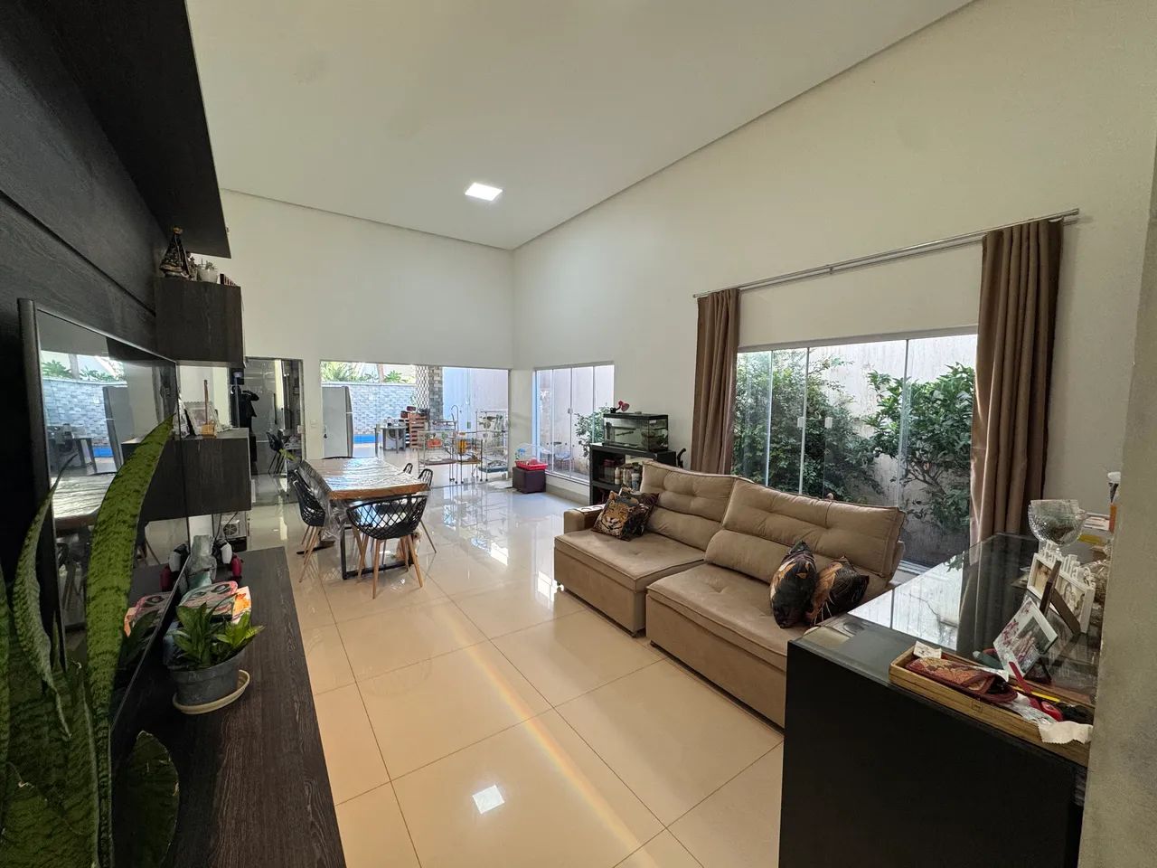 Térrea para venda possui 430 metros quadrados com 4 quartos em Jardins Verona - Goiânia -  - Foto 5