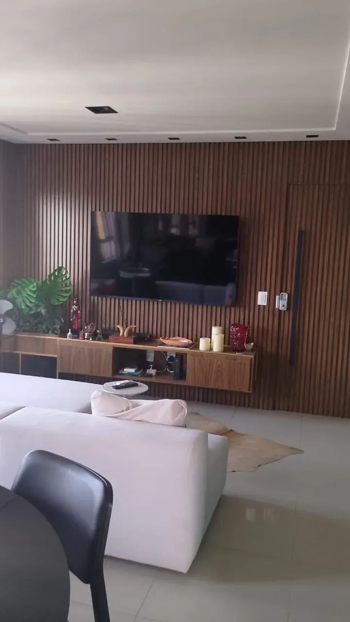 Laíse mostra SOLAR DA CATALUNYA  MOBILIADO