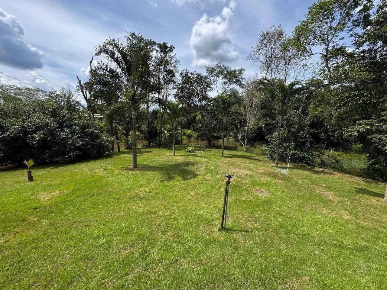 Chácara de Alto Padrão medindo 24.200m² e 877m² de área const., c/ 8 dormitórios, à venda, - Foto 7