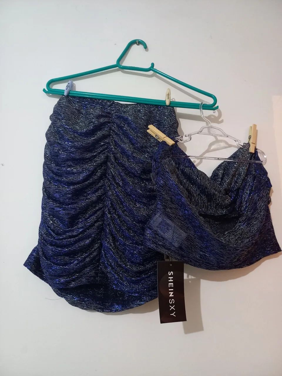 Conjunto Top e Saia Azul com Brilho - Foto 2