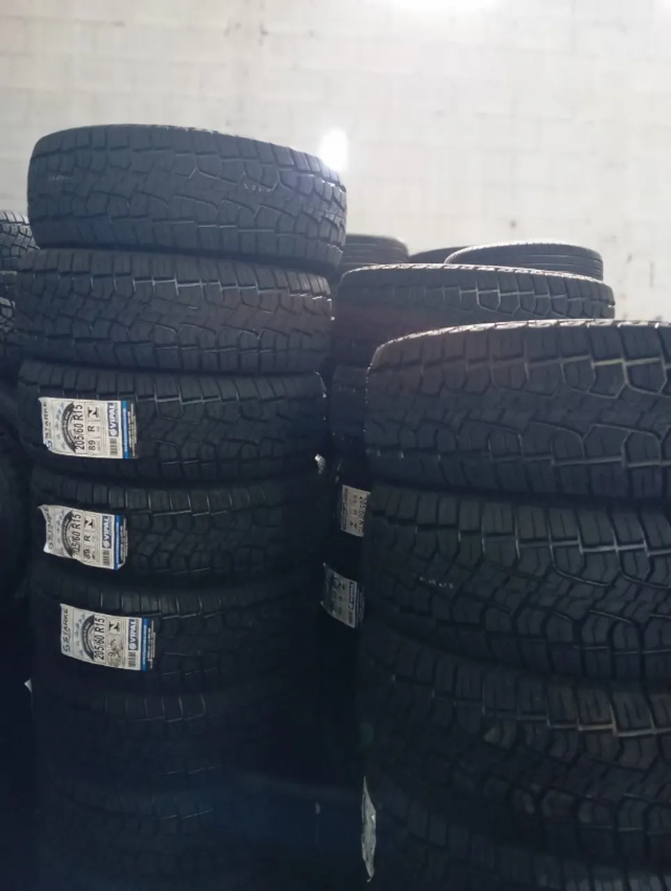 Pneus remold com preço de fábrica 175/65/14, só essa semana