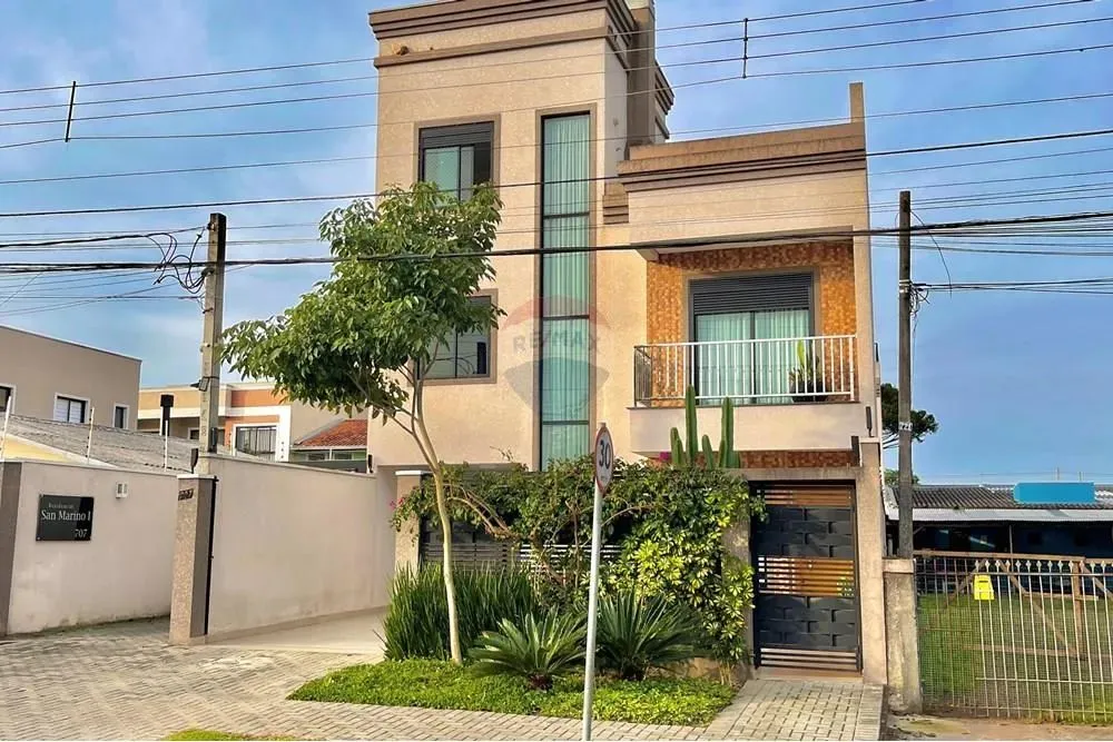 Triplex à venda no Boqueirão