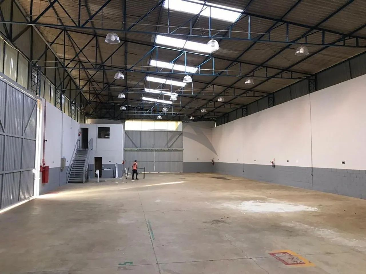 Galpão à venda em Valinhos, Joapiranga, com 2318 m²