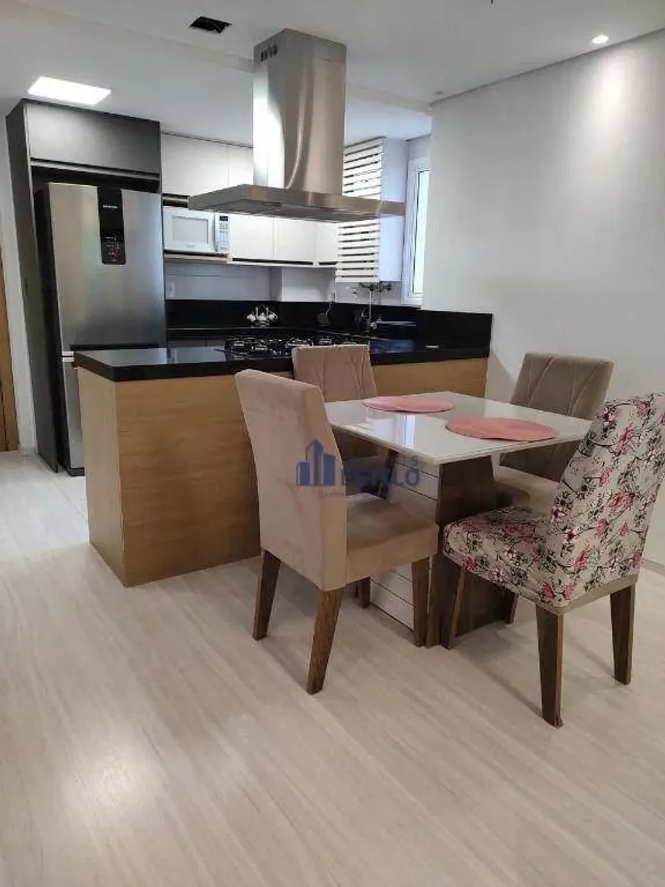 Apartamento com 2 dormitórios à venda, 55 m² por R$ 325.000,00 - Bela Vista - Caxias do Su