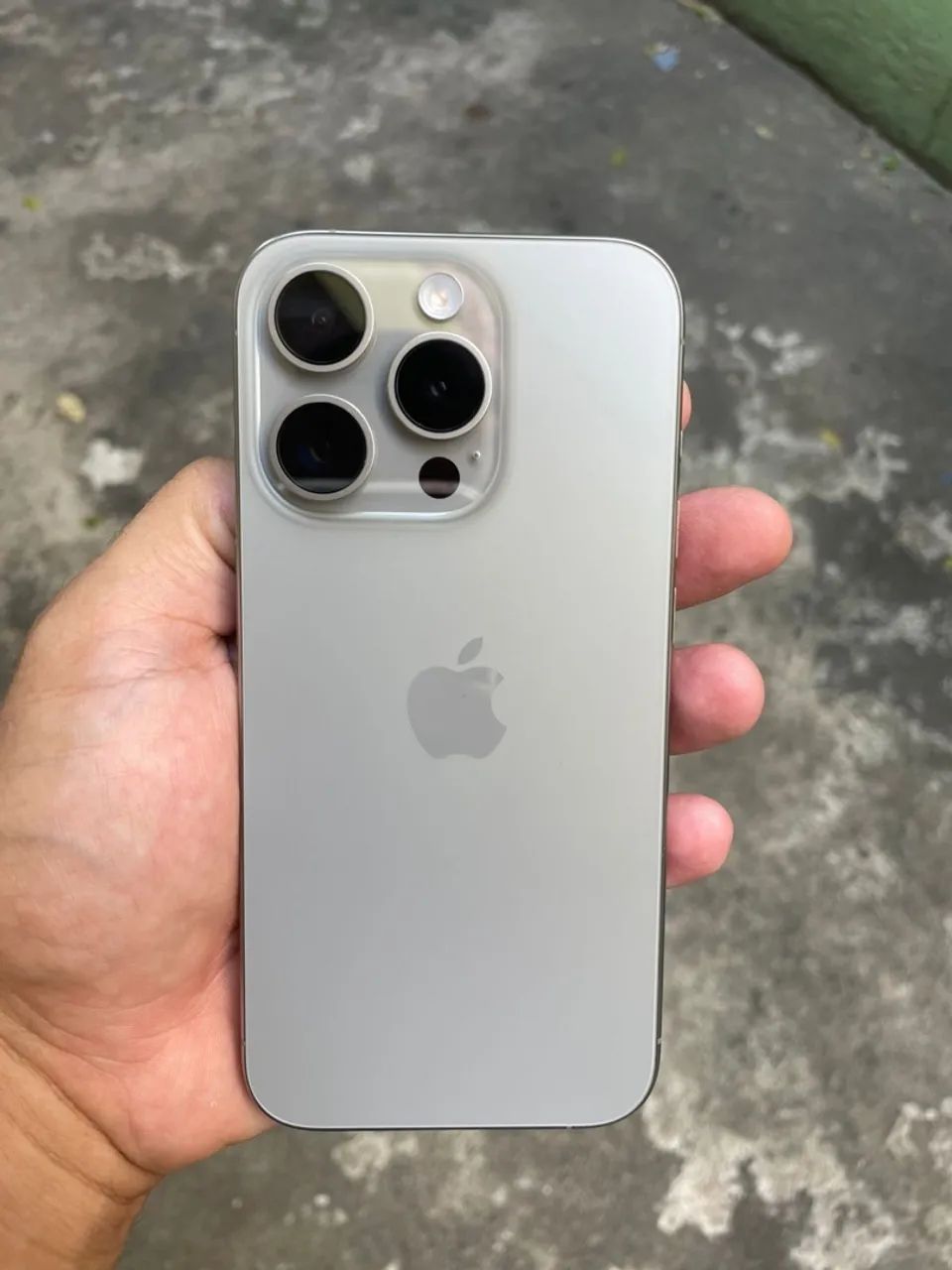 iPhone 15 pro 128gb 