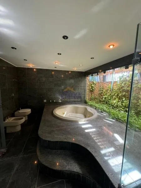 Casa com 5 quarto(s) no bairro Quilombo em Cuiabá - MT