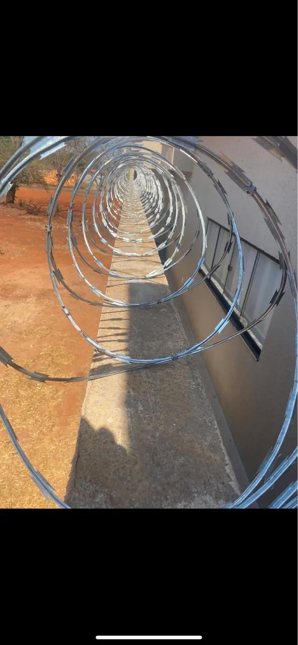 Concertina dupla clipada  de 45 cm e 30 cm galvanizada com acabamento galvalume - Foto 6