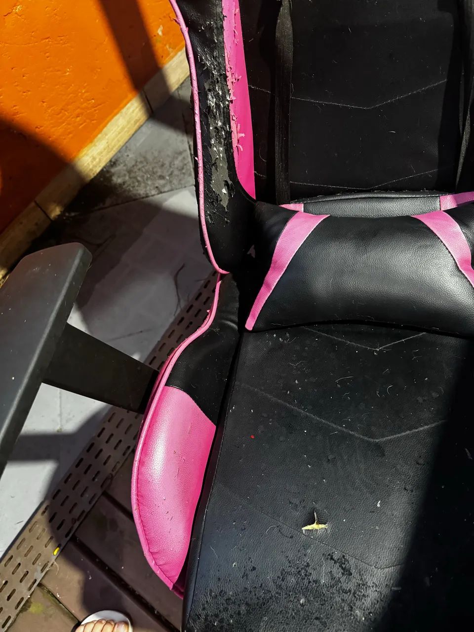 Cadeira gamer (precisa arrumar) - Foto 2