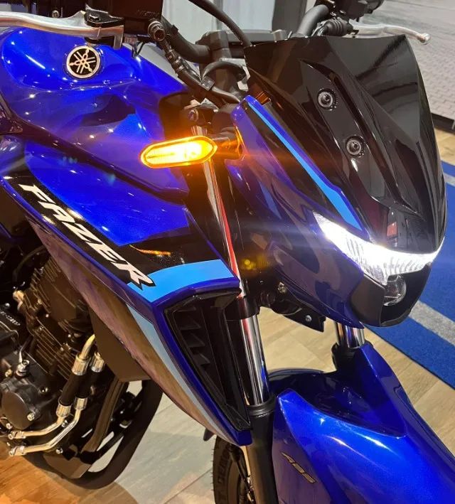 FZ25 Connected 2026