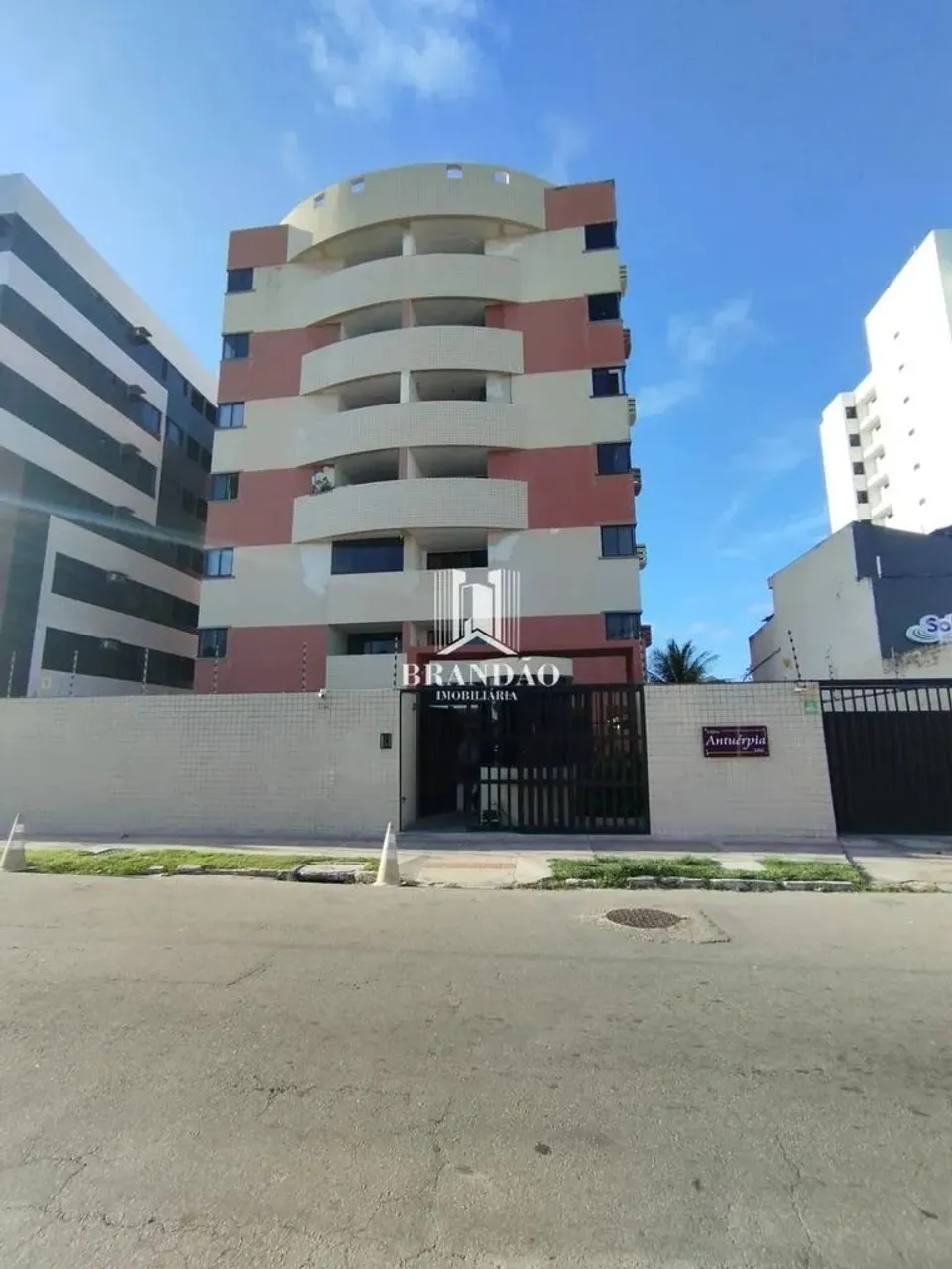 Apto 2 Quartos com Varanda Cruz das Almas 78m²