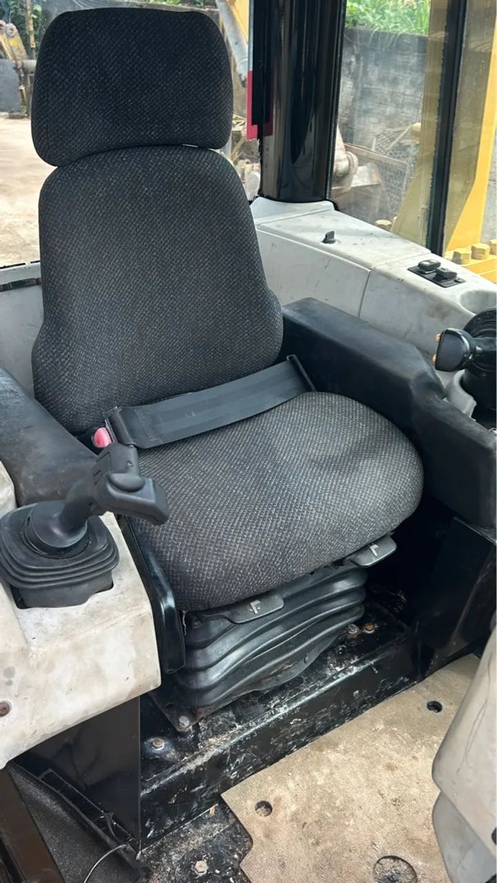 Trator de Esteiras cat D6n - Foto 4