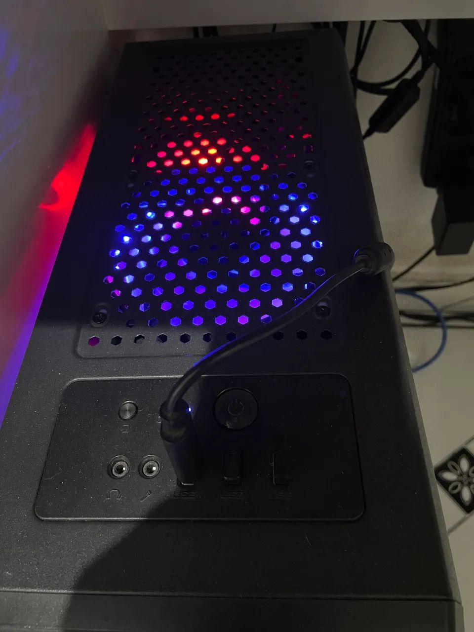 PC Gamer + Monitor AMD Ryzen 5 1600 16GB SSD Placa de Vídeo Radeon RX 570 8GB - Foto 5