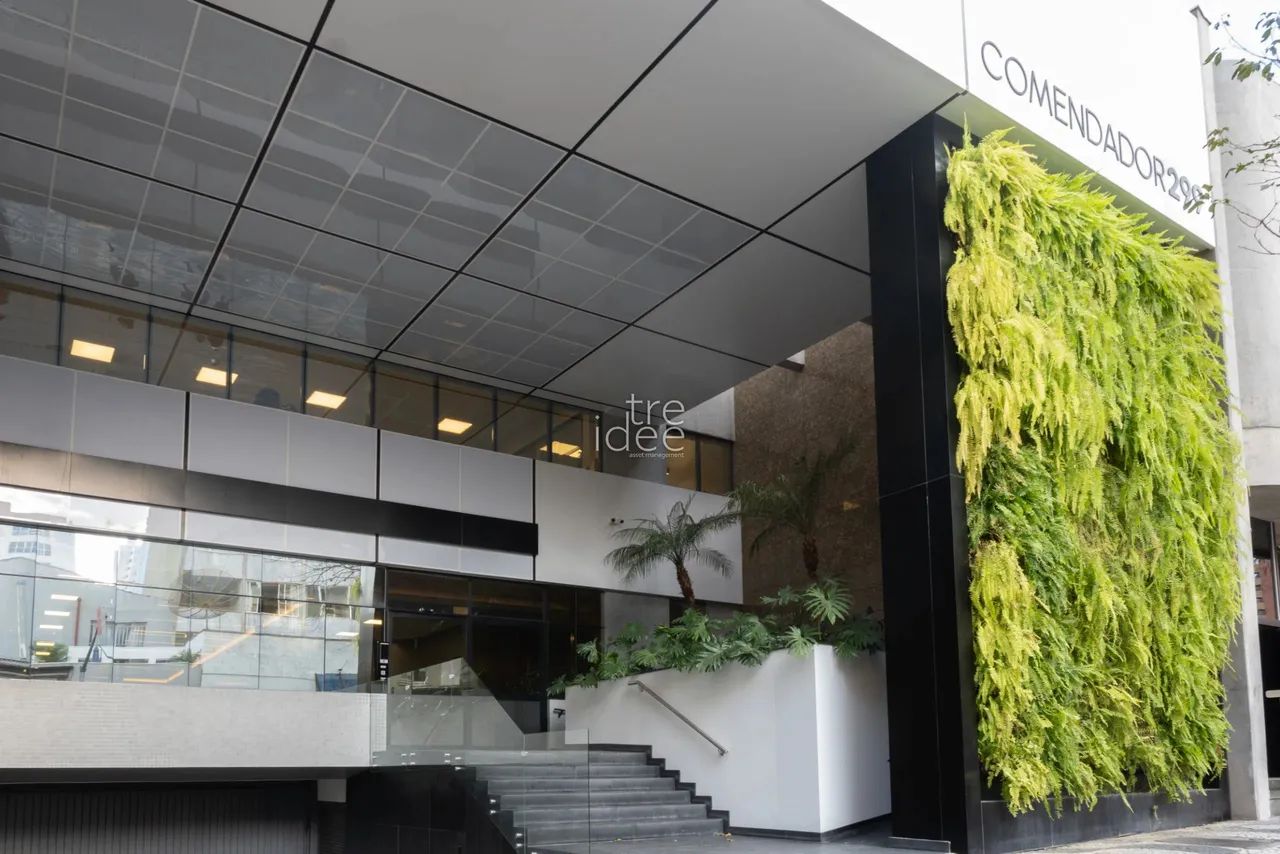 Sala 208,37m2 na charmosa Rua Comendador Araújo em Curitiba!