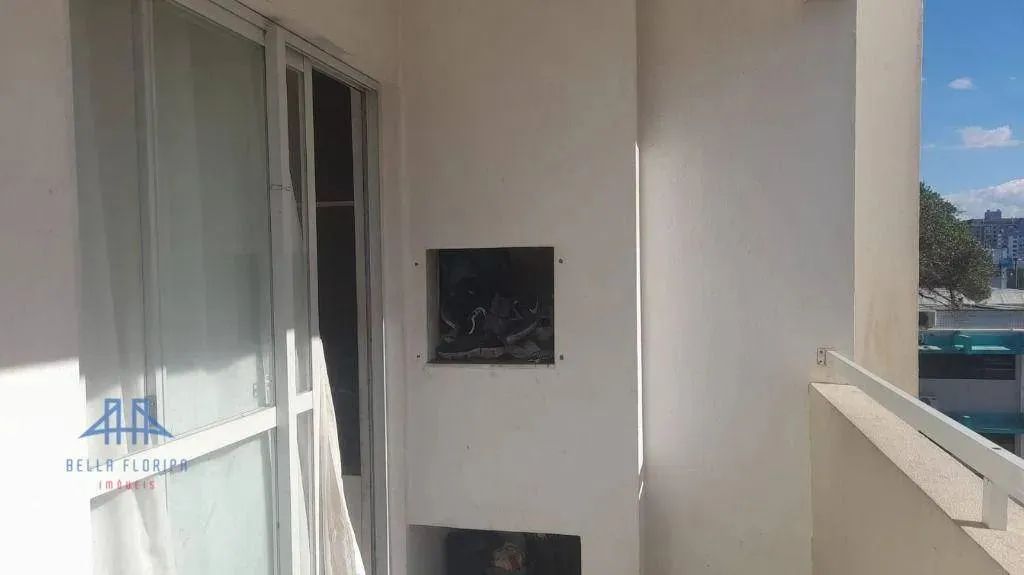 Apartamento com 2 dormitórios à venda, 58 m² por R$ 320.000,00 - Balneário - Florianópolis