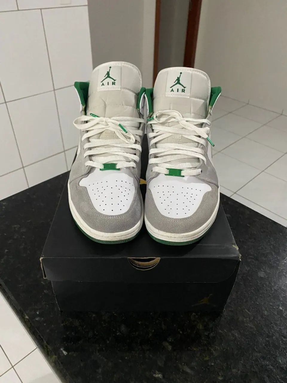 Tenis Air Jordan 1 Mid SE Masculino - Foto 2