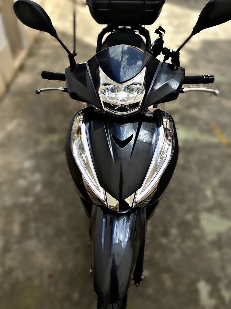 Sh 300i raridade , super conservada  dois pneus novos ! 