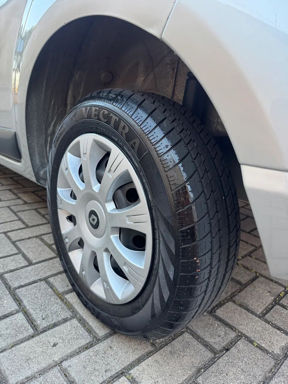 Renault Sandero Expression Hi-flex 1.0 16V 5P 2011 - Foto 7