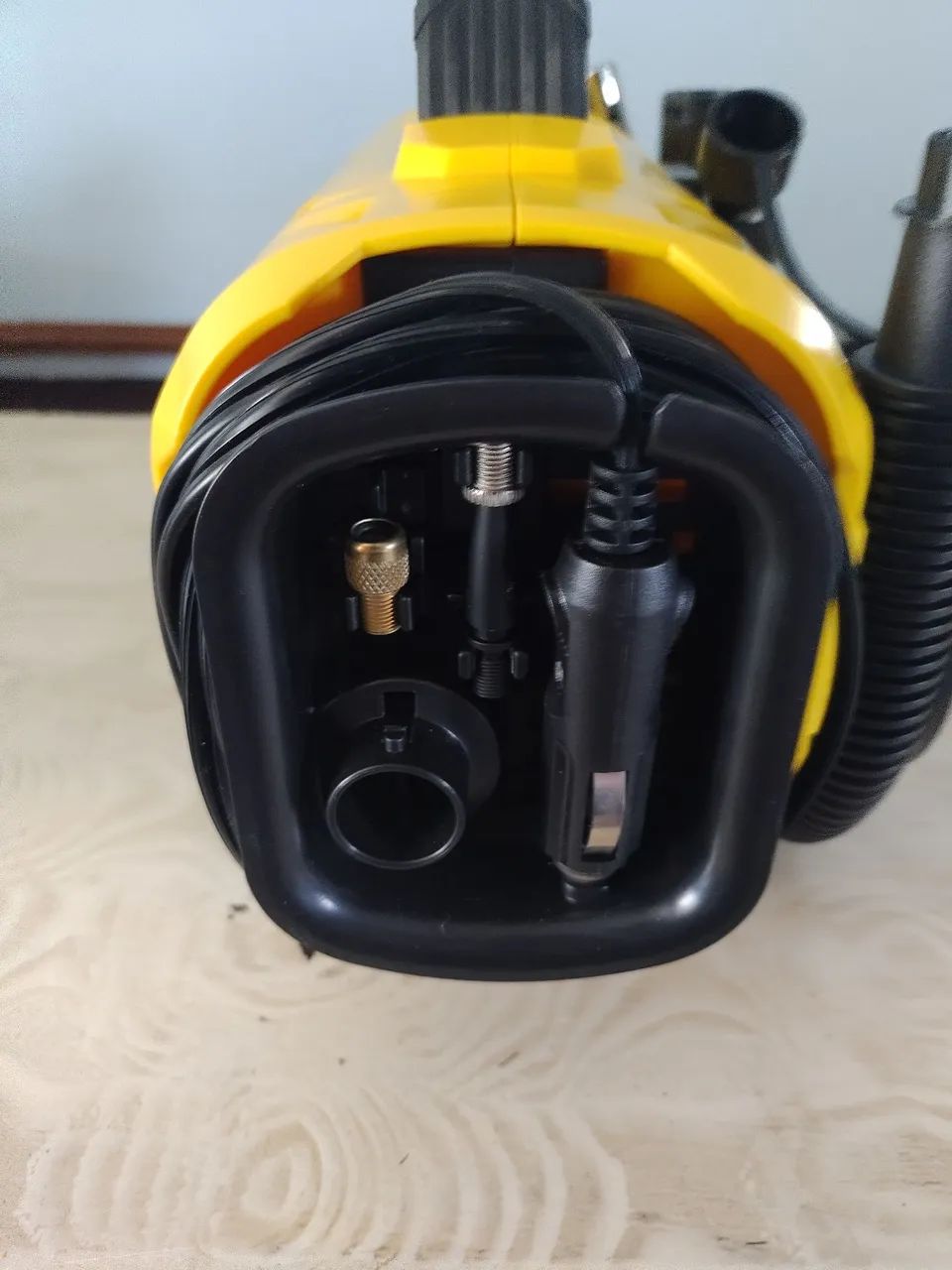 Compressor/Inflador de pneus Stanley V20 20V Max 160 PSI - Foto 5