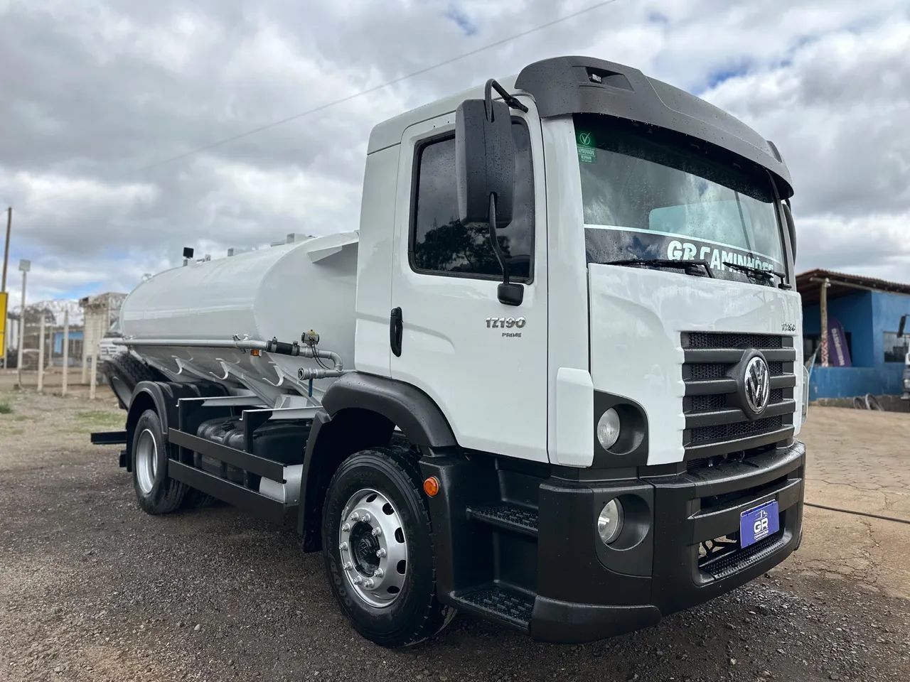 VENDE-SE TANQUE PIPA DE 9.000 LITROS GASCON FUNCIONANDO PERFEITAMENTE  - Foto 6