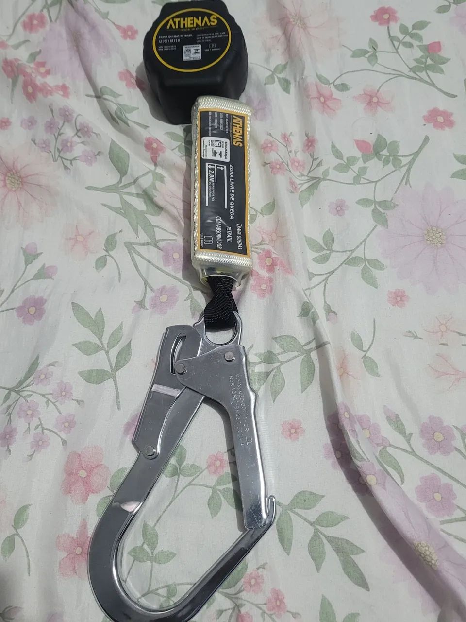 Trava Quedas Retrátil Athena AT 7071 RT FT D - Foto 5