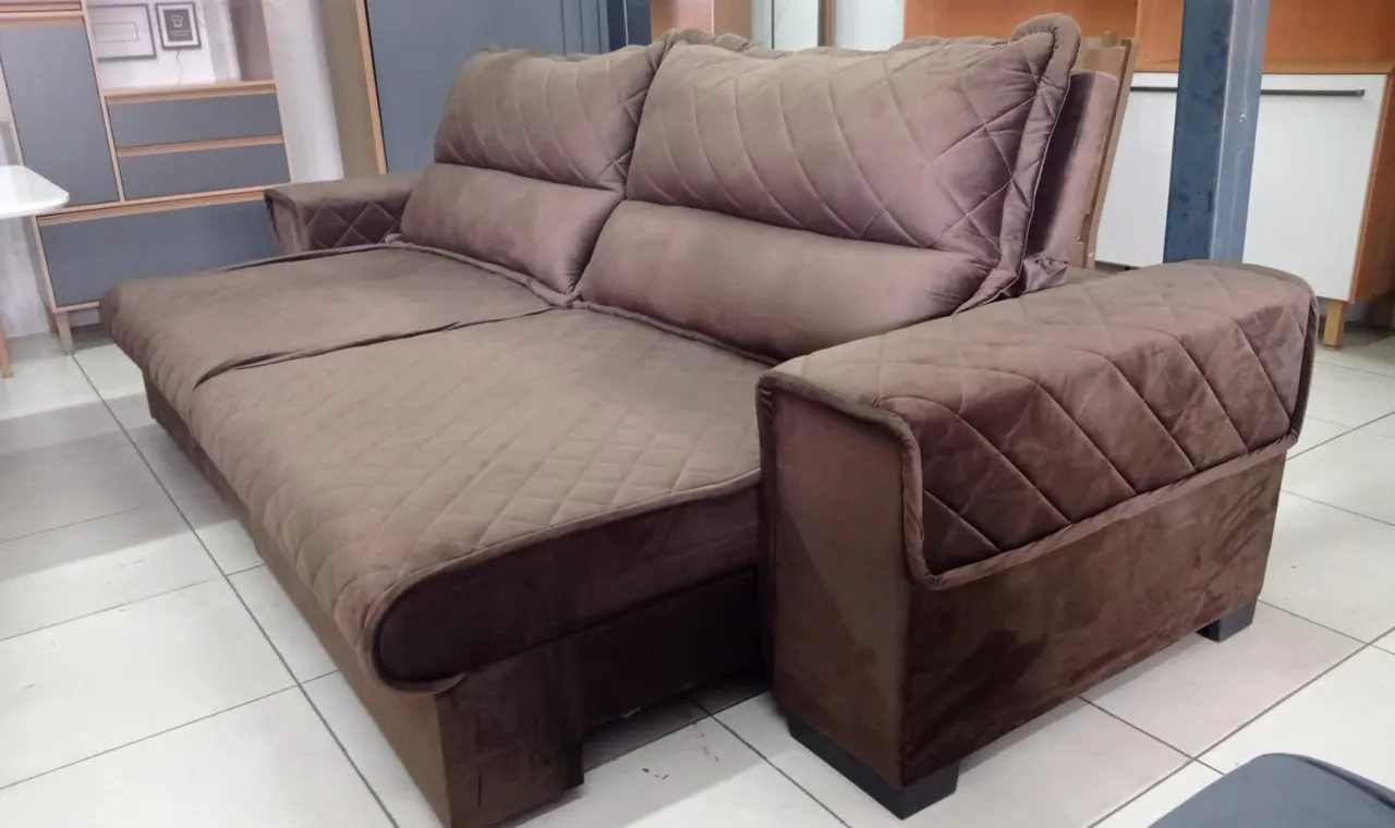 Sofá Retrátil e Reclinável em Suede Marrom 2,80 de Largura