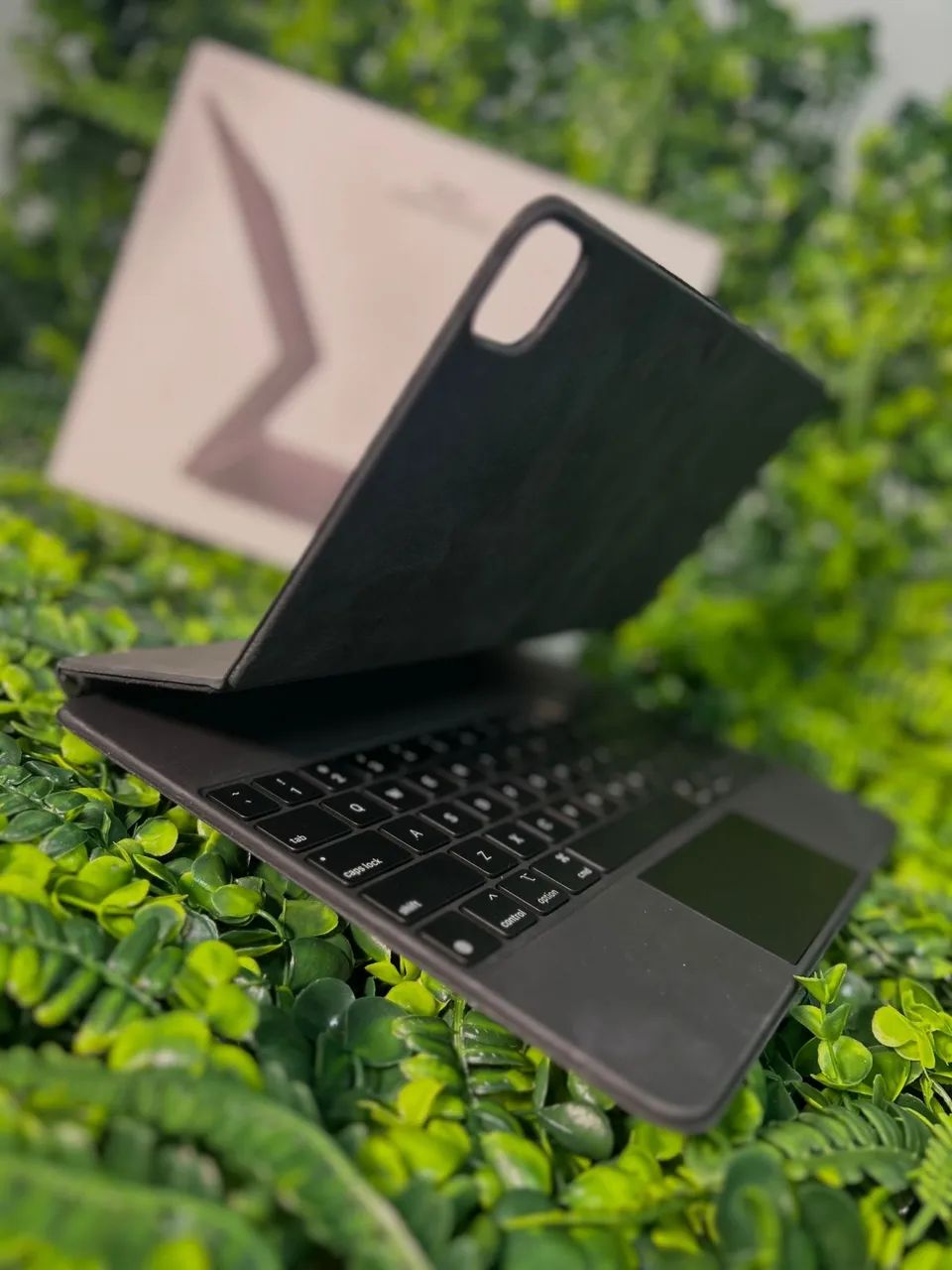 Magic Keyboard iPad   Black Modelo: A2480 12.9 polegadas Original Apple 