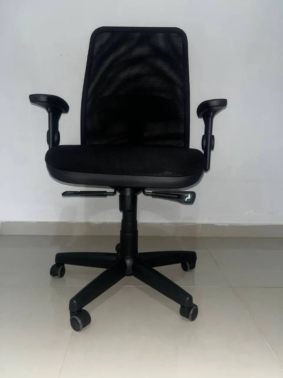 Cadeira Cavaletti Diretor Giratória 16002 - Syncron (Usada)