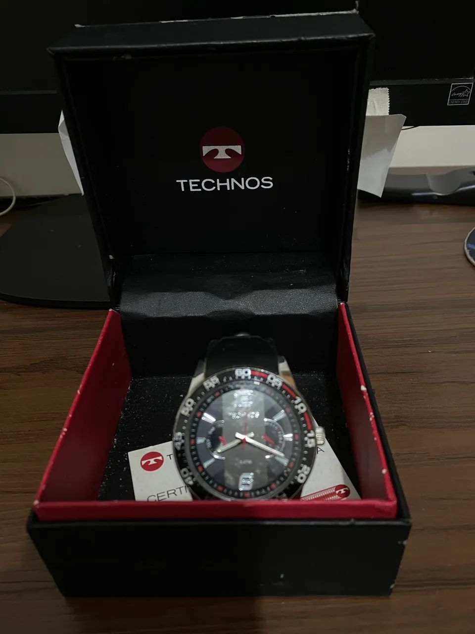 Relógio TECHNOS