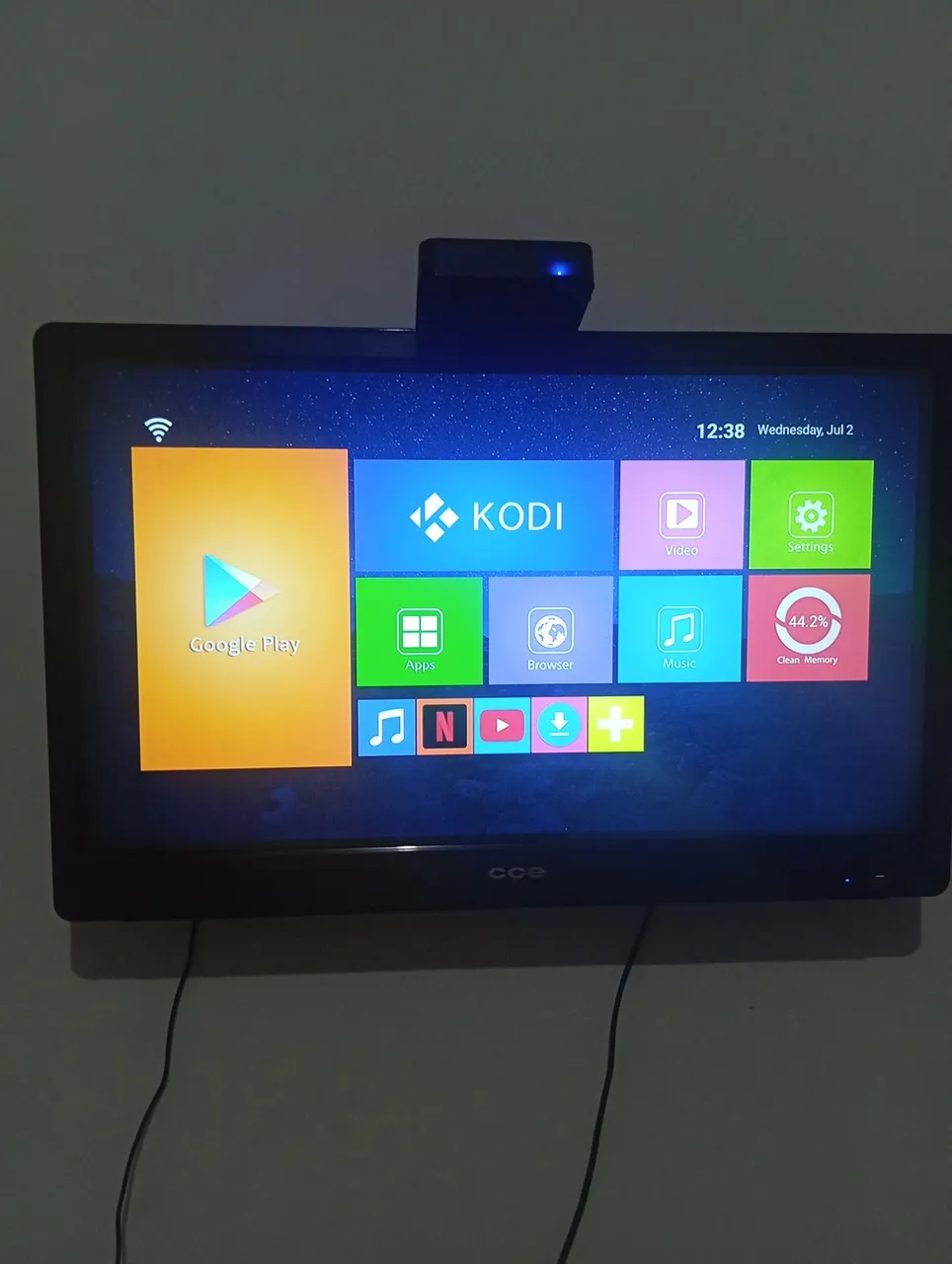 TV CCE 29 polegadas + TV Box