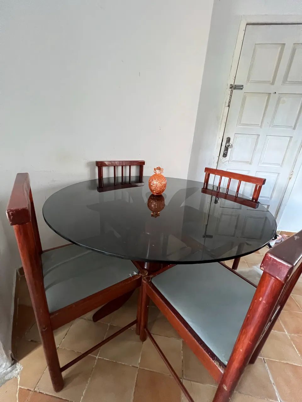 Mesa e cadeiras  - Foto 3