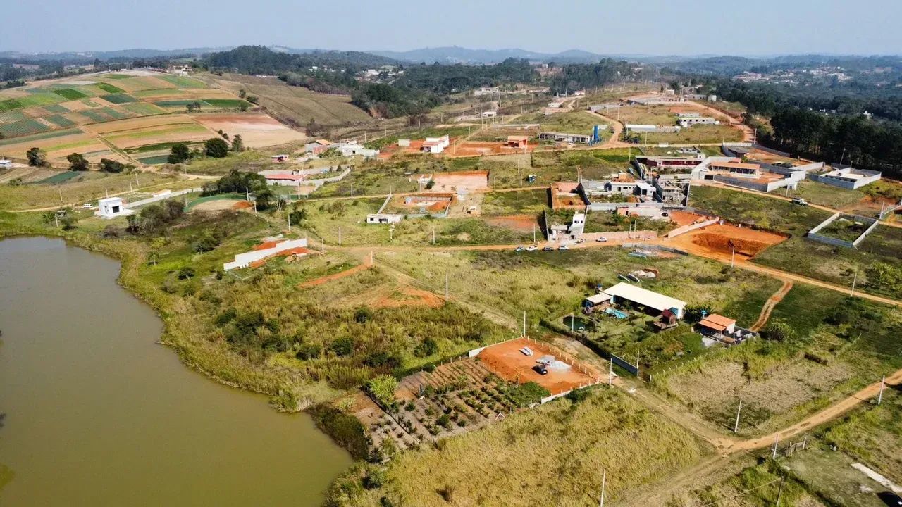 85I- TERRENOS COM ÁREA TRANQUILA EM IBIÚNA - Foto 3