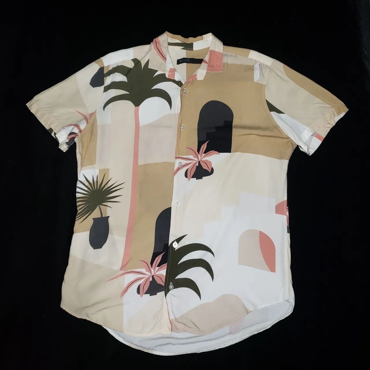 Camisa Request Bege Abstrata
