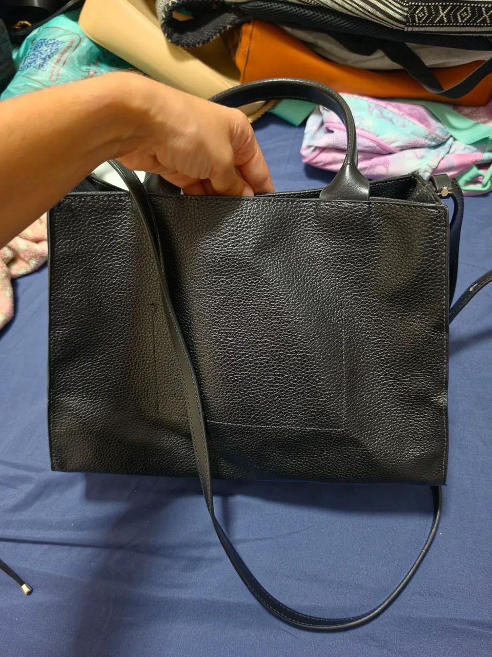 Bolsa Arezzo Grande Preta - Foto 4