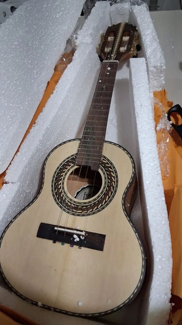 Cavaquinho Super Luxo Cedro 