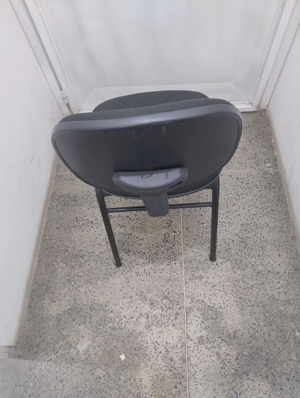 Cadeira de Escritório Fixa - Foto 2